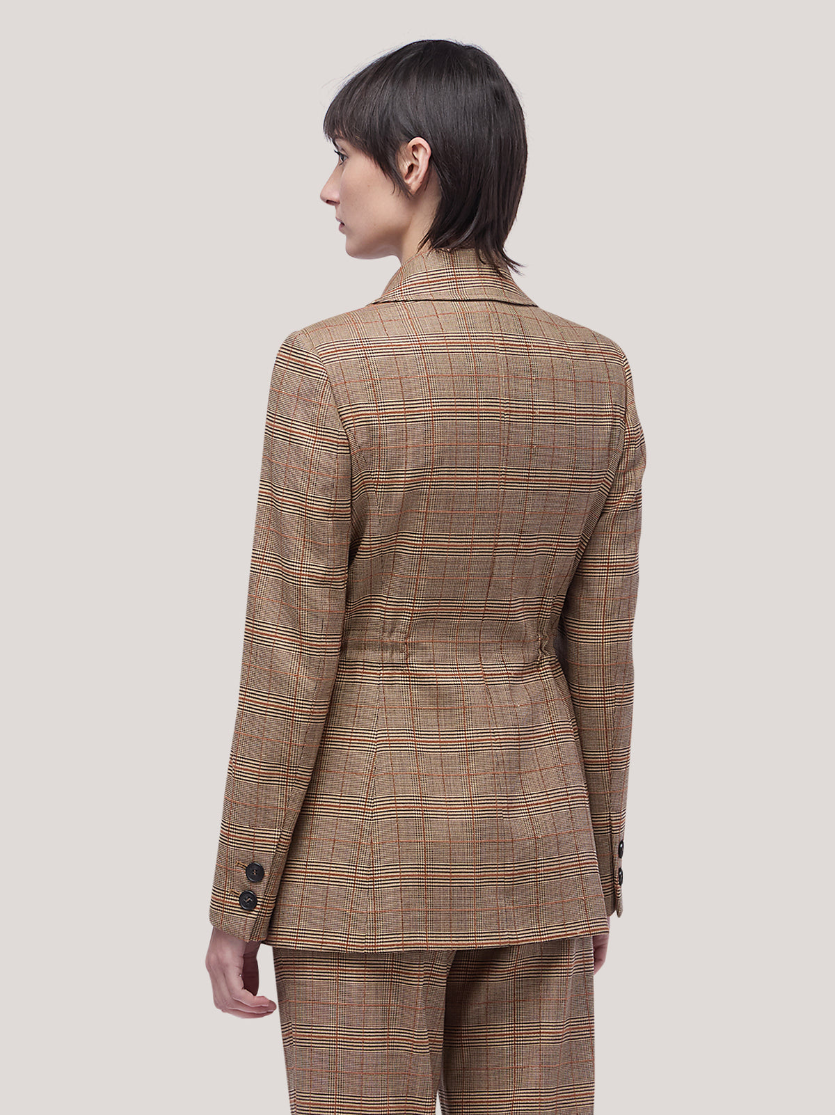 Single-breasted jacket with patch pockets in Glen check volcano gam063_t27_f26-27_tvulca 77328582869318