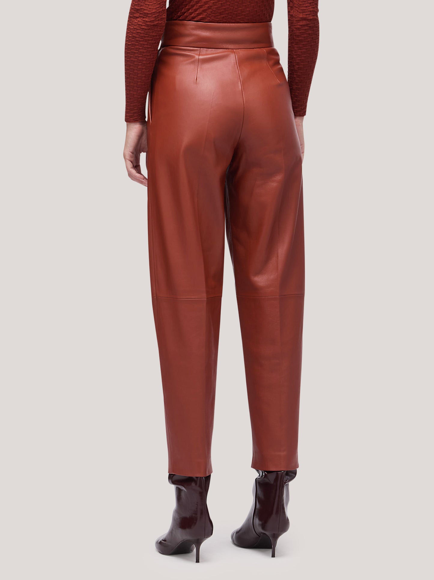 Pantalone donna a uovo in pelle rame pam193_f2515a_ra0001 68145029677382