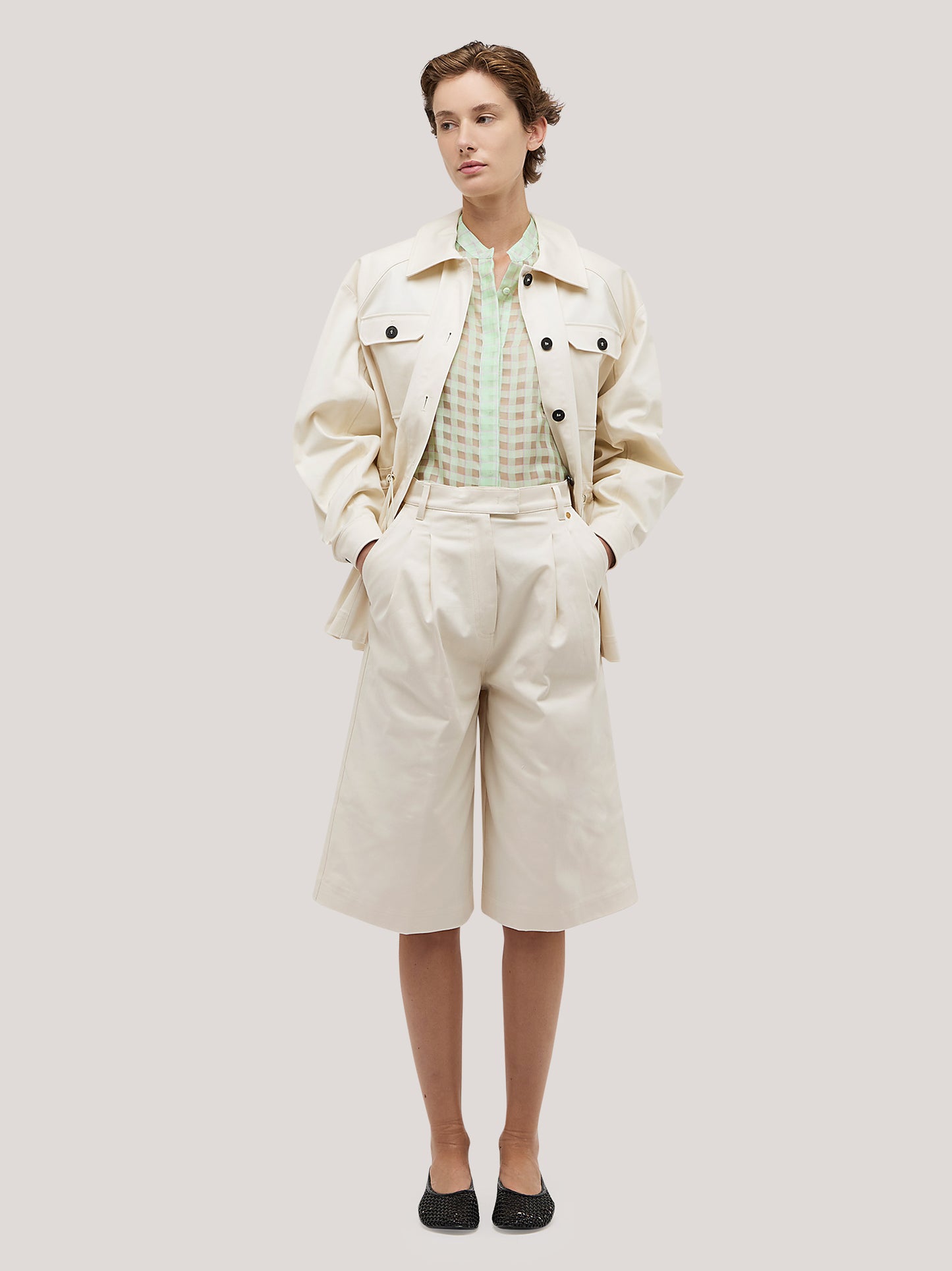 Bermuda shorts in gabardine panna pam216_s2612b_tpanna 72020533838150