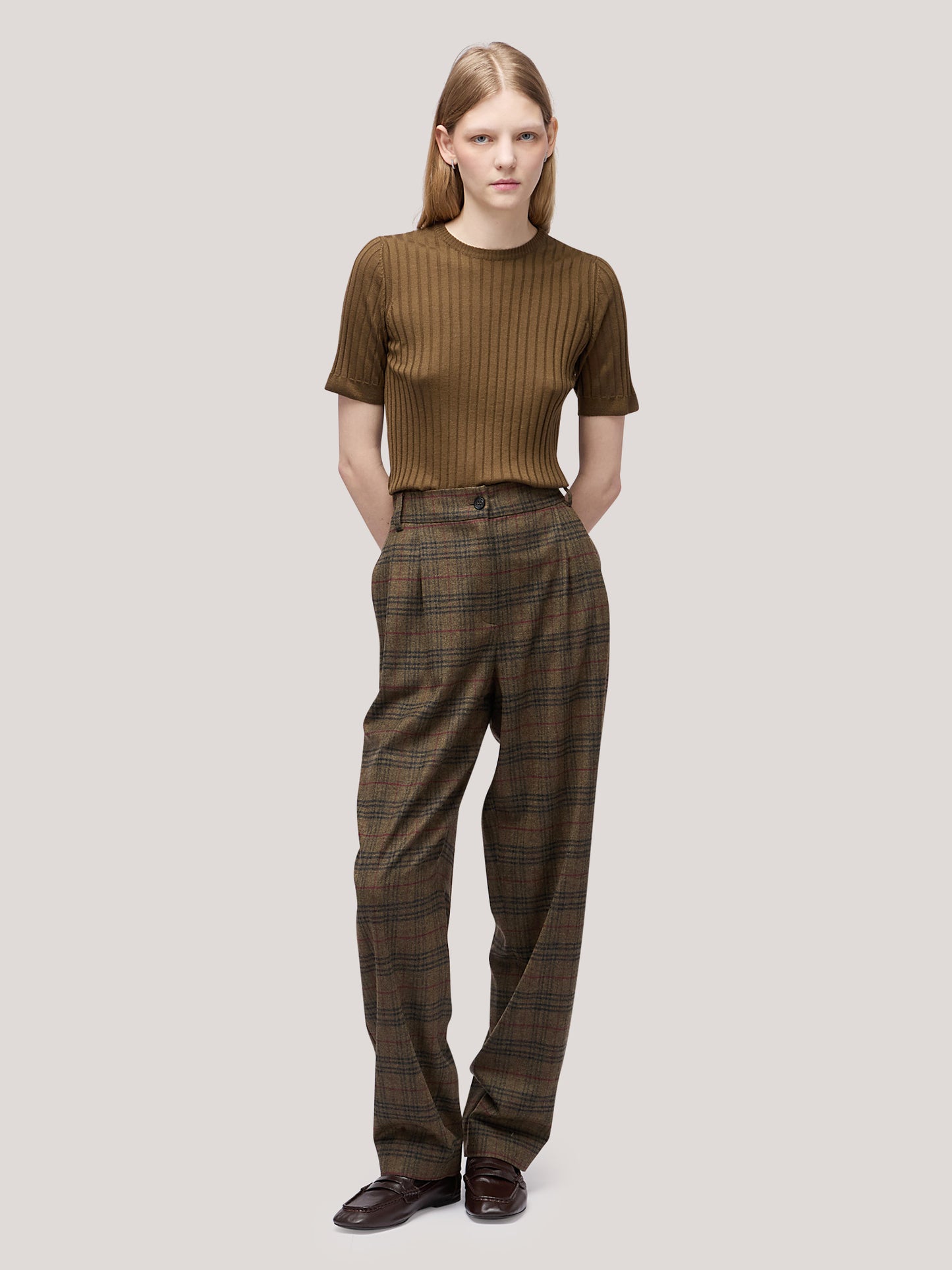 Carrot fit trousers in Glen check flannel moss pam232_t22_f26-22_tmusch 74820923064646