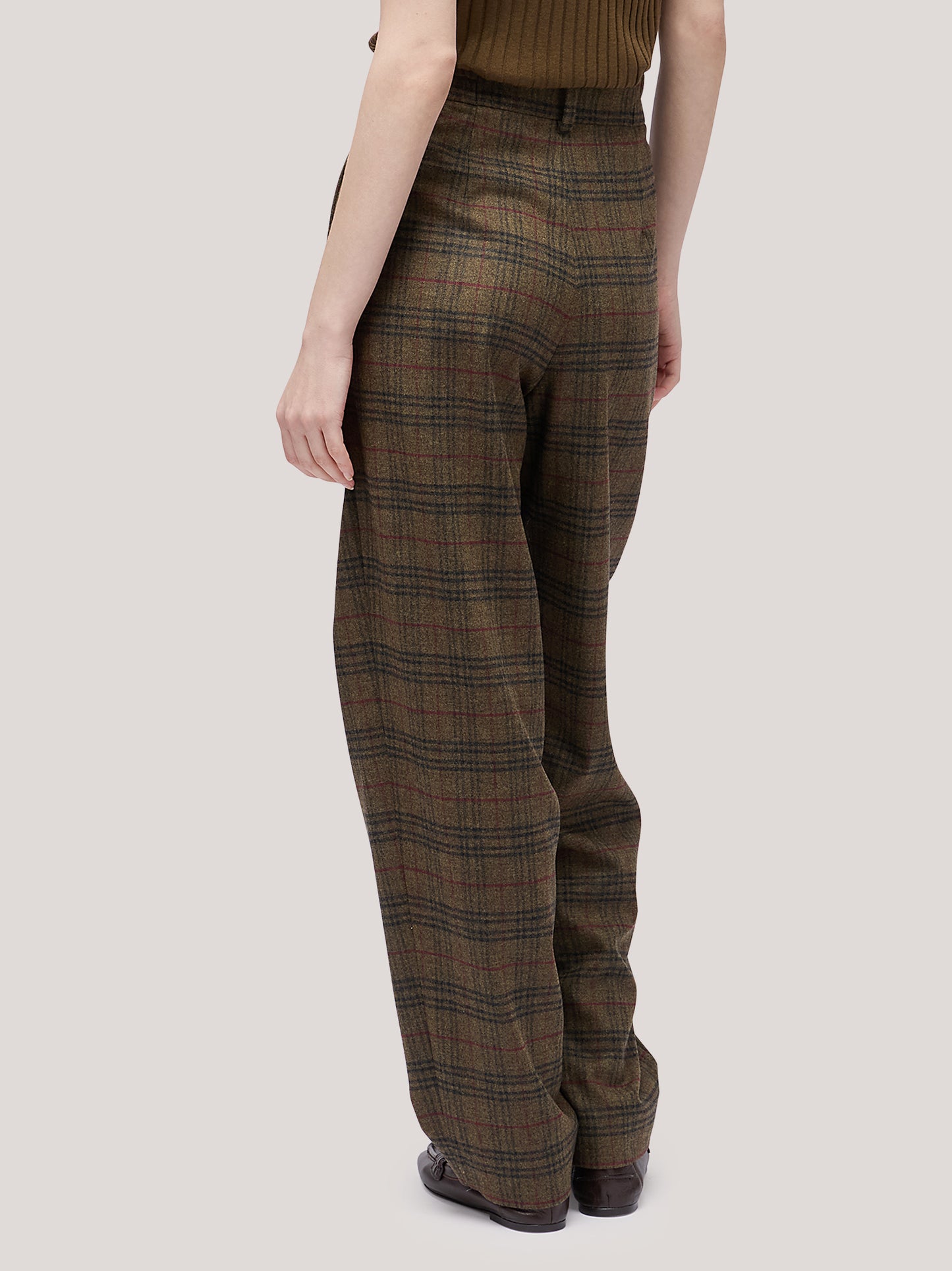 Carrot fit trousers in Glen check flannel moss pam232_t22_f26-22_tmusch 74820923130182