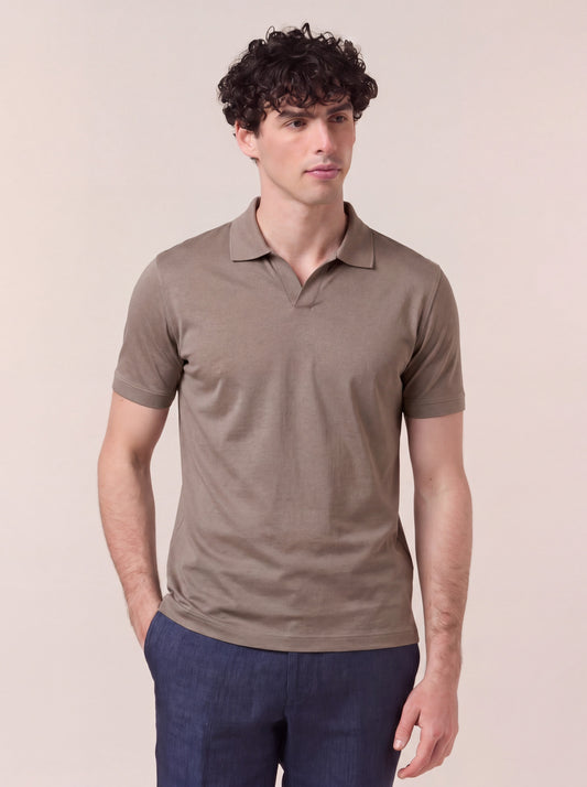 Maglia serafino a mezza manica in voile di puro cotone terra poc079_col3_tterra