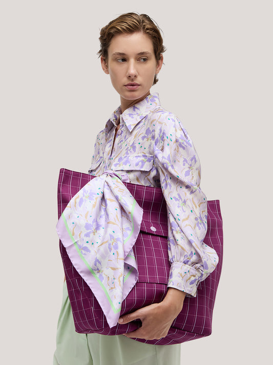 Foulard in seta fantasia orchidea, 50x50 blue navy/light blue sca055_s2613a_tbluli