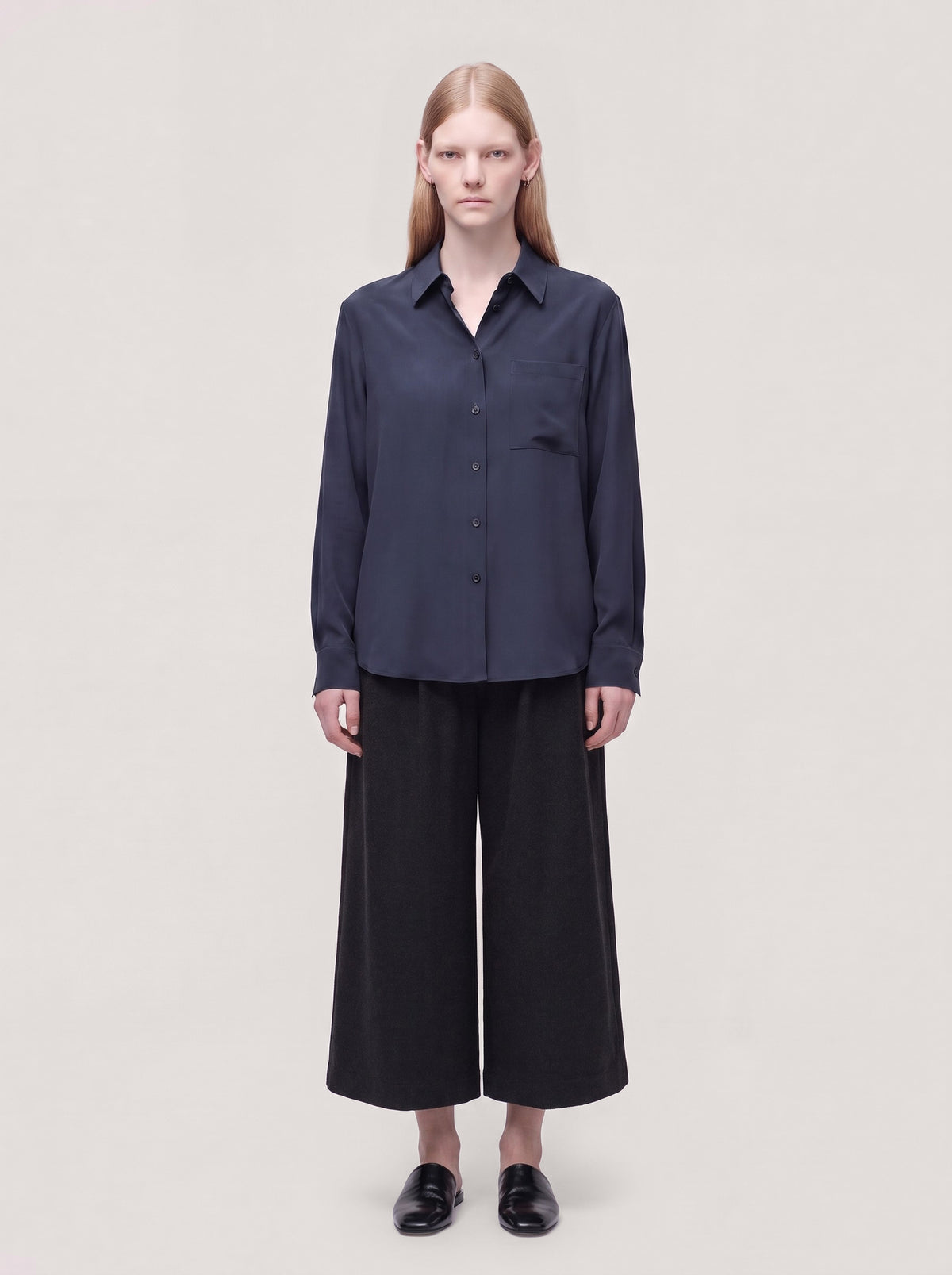 Camicia oversize in seta crepe de chine grafite top121_t20_f26-20_tgrafi 77328985784646